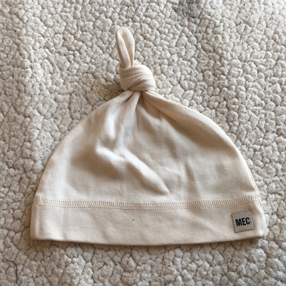 Organic cotton MEC top knot toque
